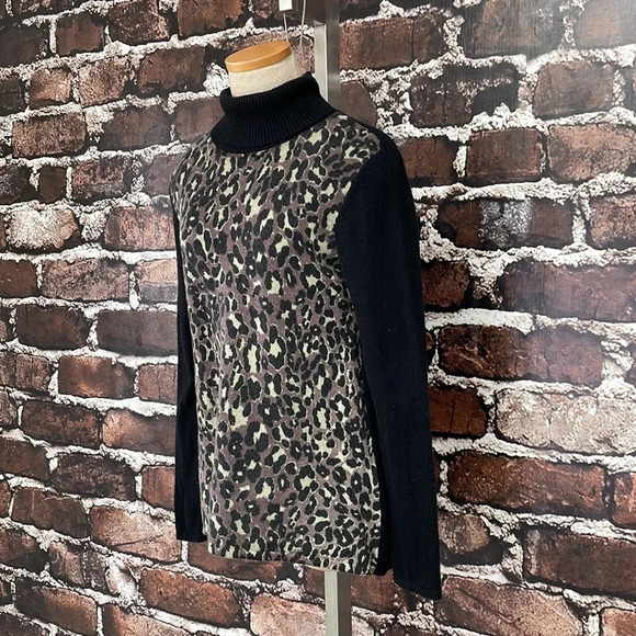 Griffen Sweater Cashmere Turtleneck Black Leopard Print Size Medium - Picture 5 of 9